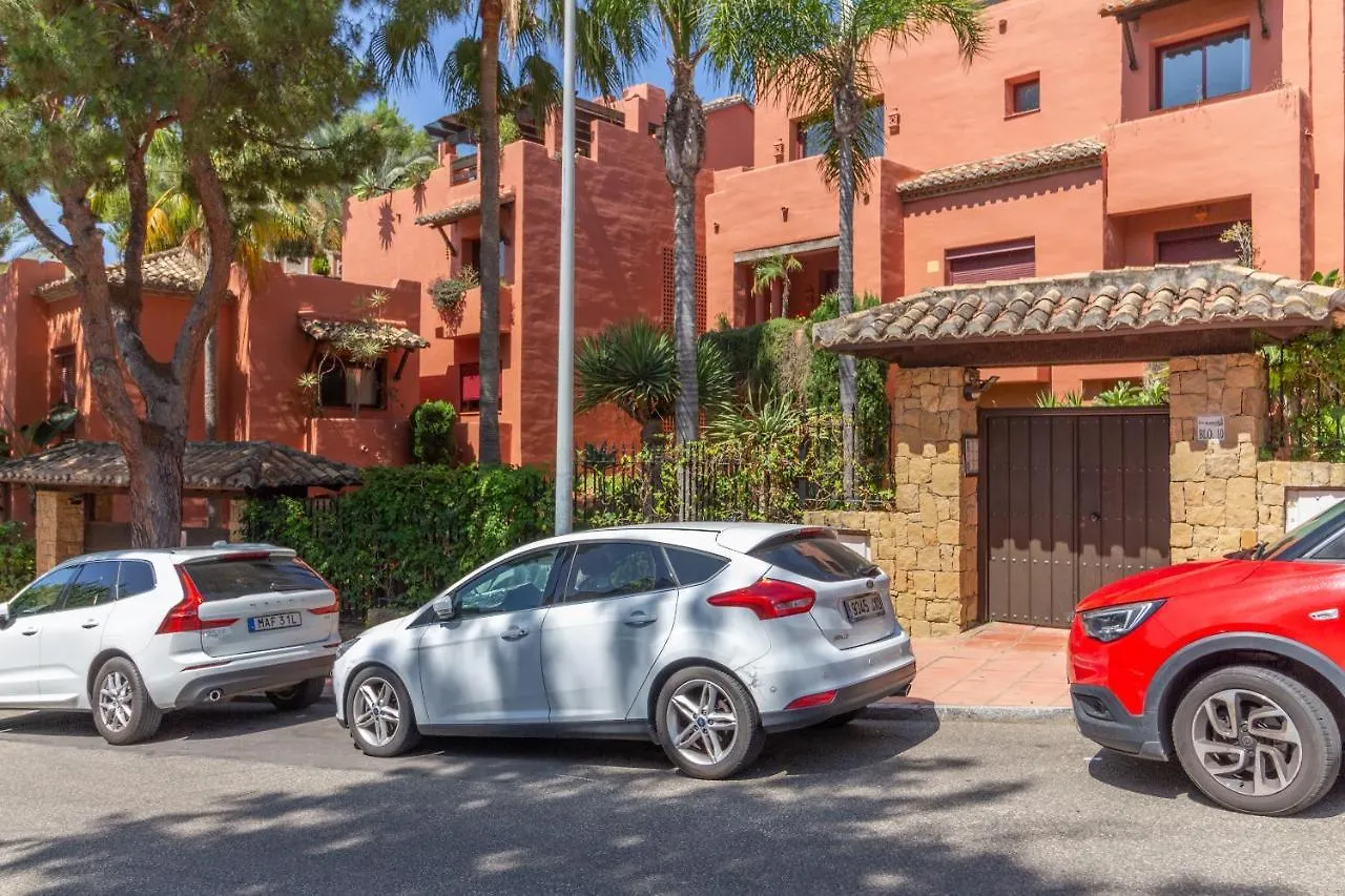 Letmalaga Don Carlos Gardens Apartment Marbella
